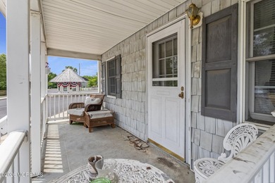 Outstanding opportunity to own a well-maintained duplex in - photo 33