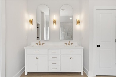 UPGRADED. NO HOA! RARE FIND IN THIS PRICE RANGE. BUYER - photo 34