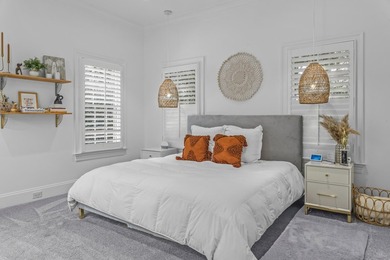 NEWLY RENOVATED AND MOVE IN READY, THIS 9,000 SQ. FT. RESIDENCE - photo 34