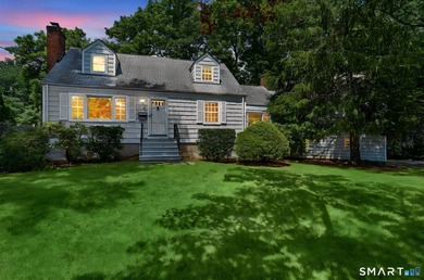 Privately sited on a flat .39-acre lot with mature landscaping - photo 36