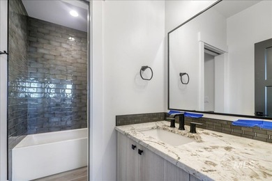 Luxury, location and privacy! Located in Twin Falls newest - photo 9