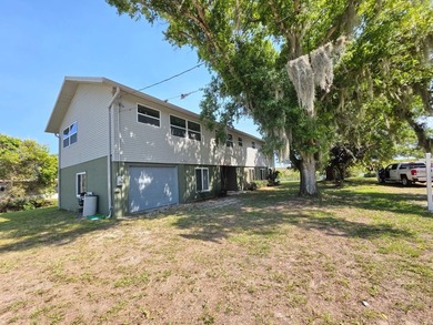 LAKEPORT - WATERFRONT ON BOTH SIDES! Discover this stunning and - photo 5