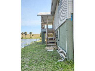LAKEPORT - WATERFRONT ON BOTH SIDES! Discover this stunning and - photo 6