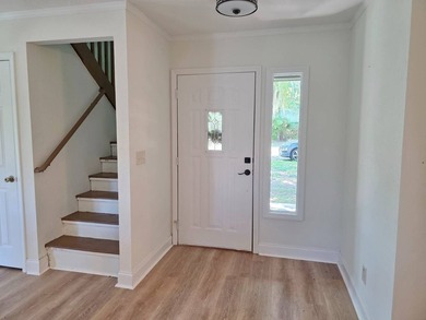 LAKEPORT - WATERFRONT ON BOTH SIDES! Discover this stunning and - photo 10
