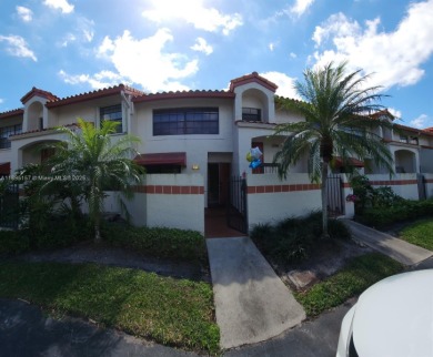 Lake Townhome/Townhouse For Sale in Deerfield Beach, Florida