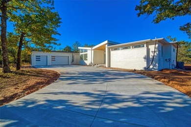 Arcadia Lake Home Sale Pending in Edmond Oklahoma