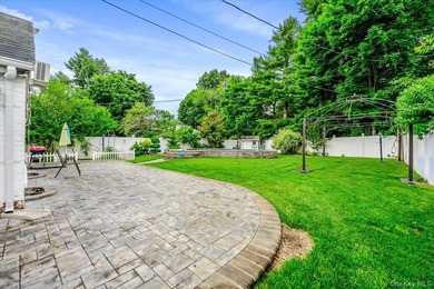This is a well maintained and move in ready home. Three bedrooms - photo 23