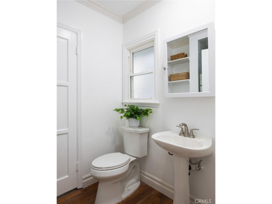 *Single level *2 car garage *Floral Park *Remodeled. Nestled in - photo 23