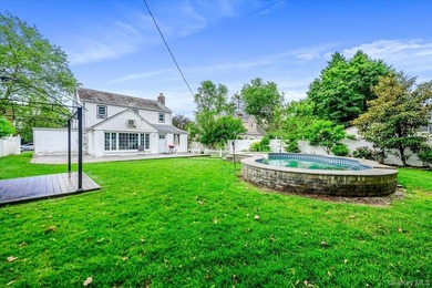 This is a well maintained and move in ready home. Three bedrooms - photo 24