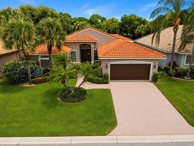 Beautifully maintained 4-bedroom, 2-bath home with a 2-car - photo 26