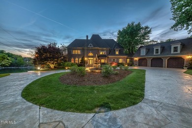 RARE PRIVATE LAKE ESTATE ON 10 ACRES, OVER 11,000 SQ FEET ESTATE - photo 8