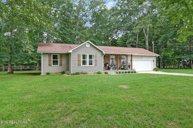Completely Remodeled Home on a Double Lot - Move-In Ready! Don't - photo 41