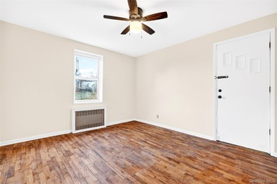 Spacious and sun-filled open-concept one-bedroom home located in - photo 11