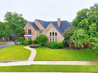 Do not miss out on this outstanding home only steps away from - photo 2