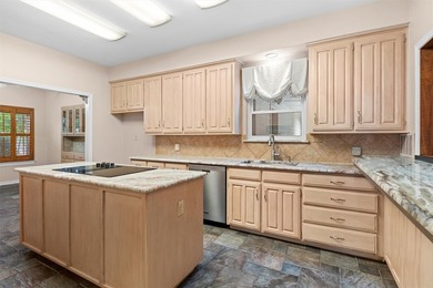 Do not miss out on this outstanding home only steps away from - photo 8