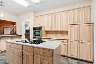 Do not miss out on this outstanding home only steps away from - photo 9