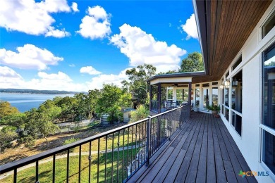 Lake Home For Sale in Canyon Lake, Texas