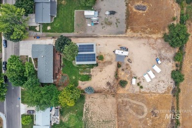 Solar powered, mid-century charmer has more to offer than - photo 6
