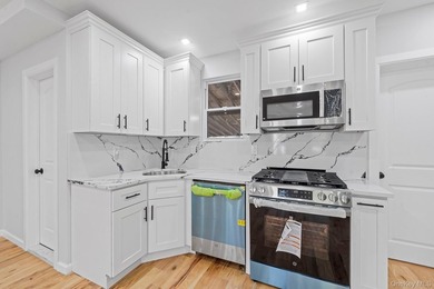 Space, style & modern luxury come together at 4 Crosby Avenue. A - photo 4