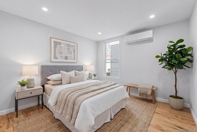 Space, style & modern luxury come together at 4 Crosby Avenue. A - photo 7