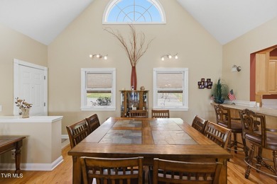 Welcome to your dream lakefront retreat on the pristine shores - photo 8