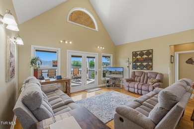 Welcome to your dream lakefront retreat on the pristine shores - photo 10