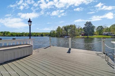 Fabulous Lakefront Home! Beautifully maintained and cared for! - photo 14