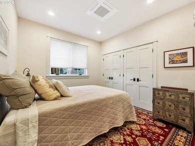 Easy living in this 2019 custom built home in excellent - photo 19