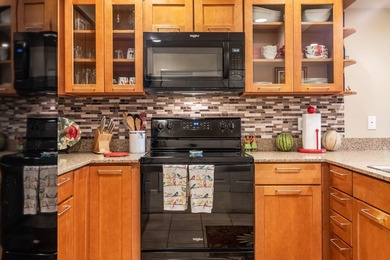 Absolutely stunning corner 3 bedroom 2 bath extra large - photo 20