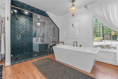 Private waterfront home on 1.25 acres offers the ultimate in - photo 21