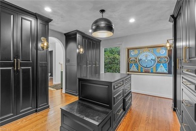 Private waterfront home on 1.25 acres offers the ultimate in - photo 24