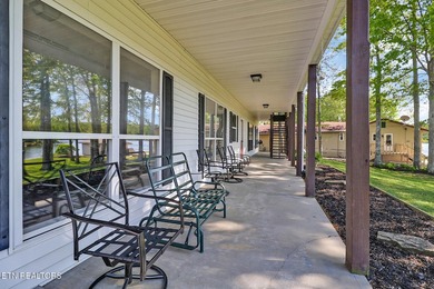 Fabulous Lakefront Home! Beautifully maintained and cared for! - photo 25