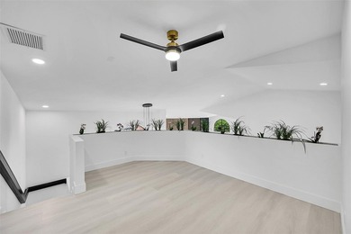 GREAT INVESTMENT. TENANT OCCUPIED. DO NOT DISTURB TENANT. This - photo 28