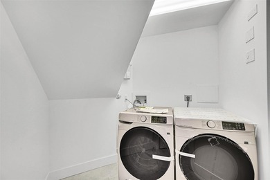 GREAT INVESTMENT. TENANT OCCUPIED. DO NOT DISTURB TENANT. This - photo 29