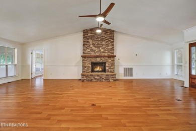 Fabulous Lakefront Home! Beautifully maintained and cared for! - photo 30