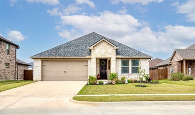 Lake Ray Roberts Home For Sale in Sanger Texas