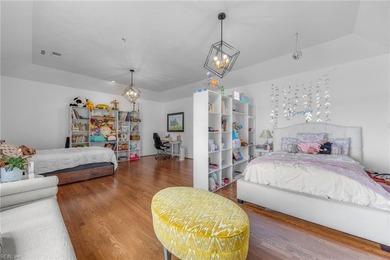 Private waterfront home on 1.25 acres offers the ultimate in - photo 32
