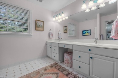Private waterfront home on 1.25 acres offers the ultimate in - photo 33