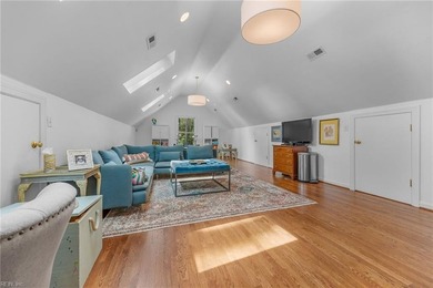 Private waterfront home on 1.25 acres offers the ultimate in - photo 37