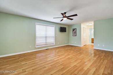Fabulous Lakefront Home! Beautifully maintained and cared for! - photo 38