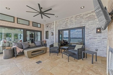 Private waterfront home on 1.25 acres offers the ultimate in - photo 39