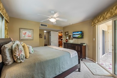 Absolutely stunning corner 3 bedroom 2 bath extra large - photo 41