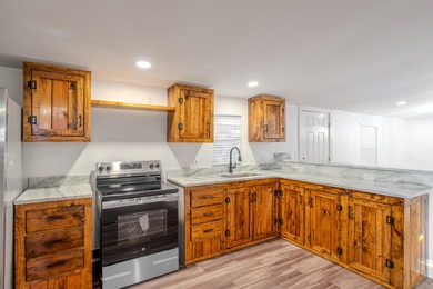 Lake Talquin Home For Sale in Tallahassee Florida