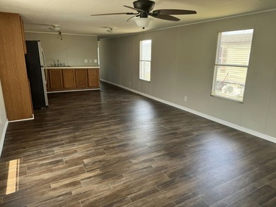 Additional listing photo 1
