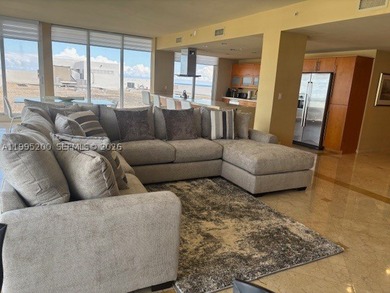Rarely available PH unit in the Highrise Decoplage Condominium - photo 5