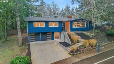 Lake Home For Sale in Lake Oswego, Oregon