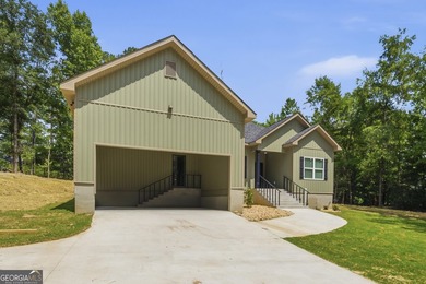Discover this stunning four-bedroom, three-bath home located in - photo 2