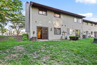 Welcome to this beautifully maintained end-unit townhome in a - photo 23