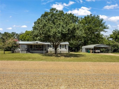 Lake Home Sale Pending in Chandler, Texas