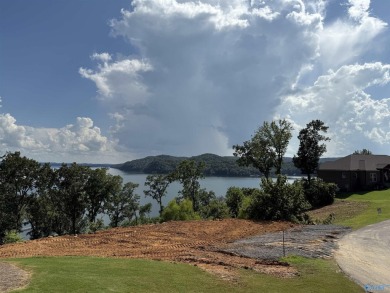 Lake Lot For Sale in Guntersville, Alabama
